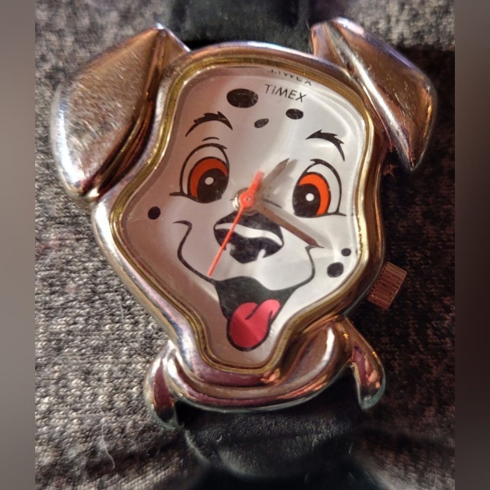 DISNEY 101 DALMATIANS WATCH